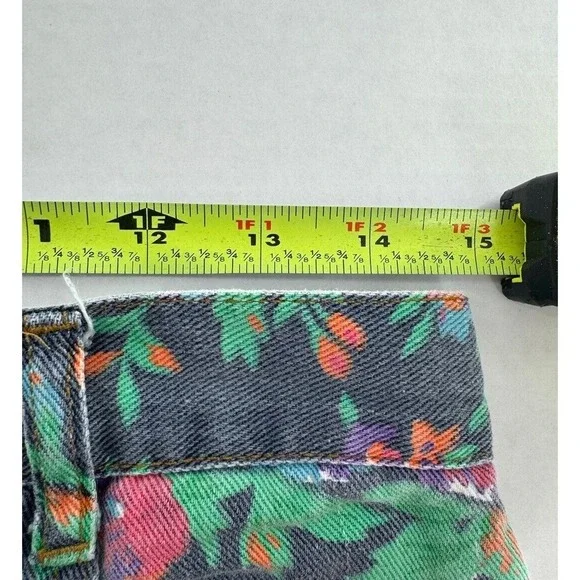 Vtg Oleg Cassani Denim Floral Shorts High Waist 90’s Hippie Size 14 Boho Barbie‍ - Picture 7 of 13